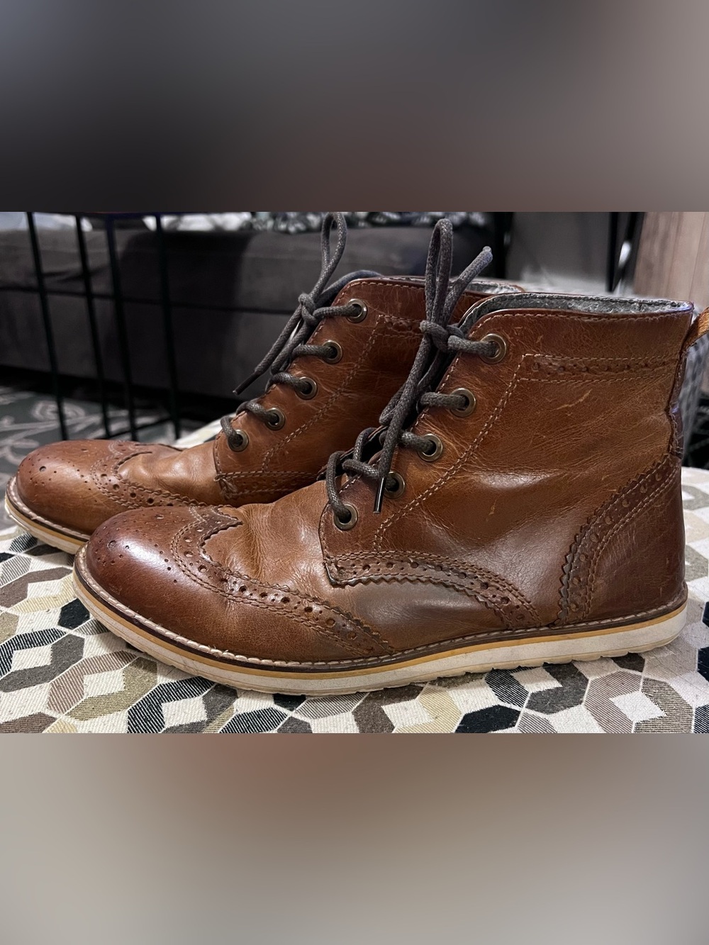 Crevo Arrowalk Men’s 9.5 Brown Leather Wingtip Brogue Boots